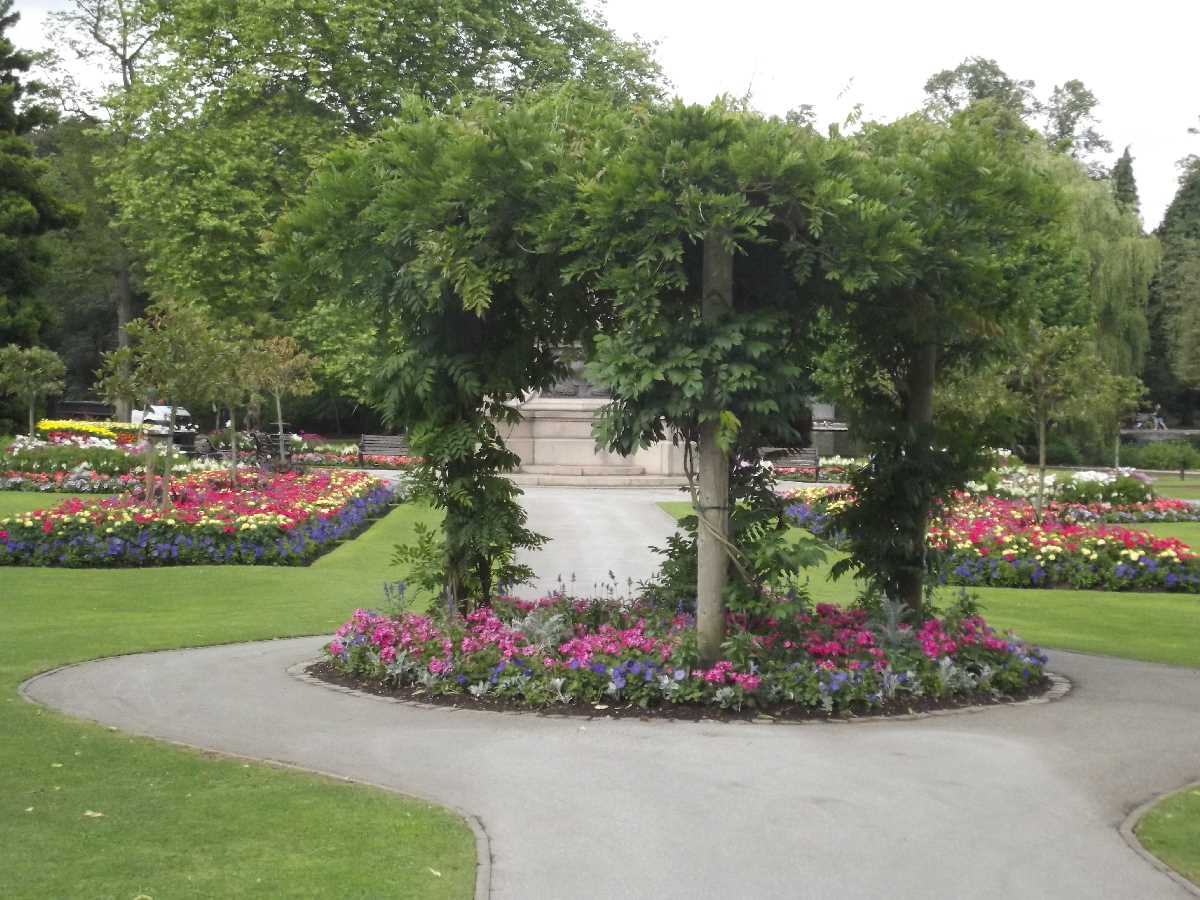 Cannon Hill Park flower beds (July 2013)